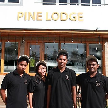 Pine Lodge Male Exterior photo